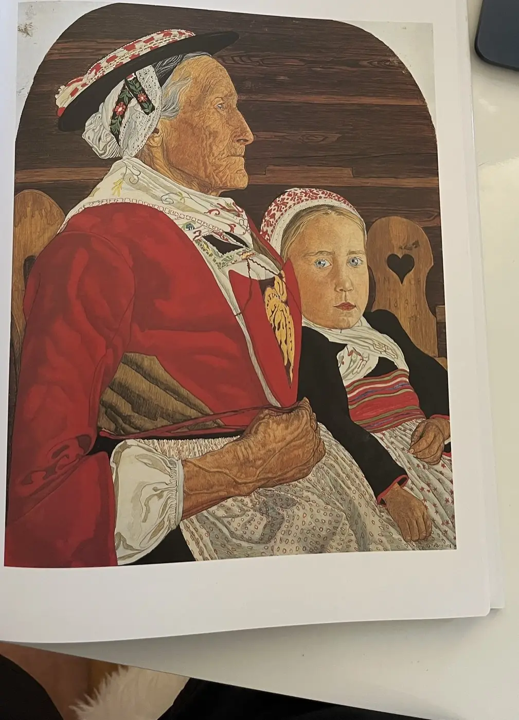 Raphy Dallèves, Évolénarde au camail rouge